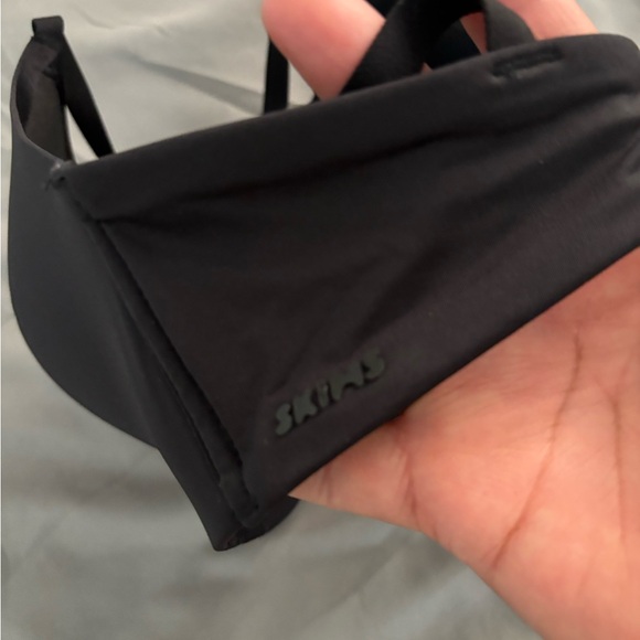 SKIMS Black Bra - Picture 2 of 4